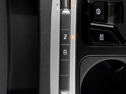 Used 2026 Kia Carnival SX w/ SX Dark Edition Package FWD image 37