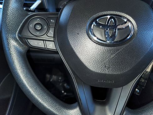 Used 2025 Toyota Corolla LE image 23