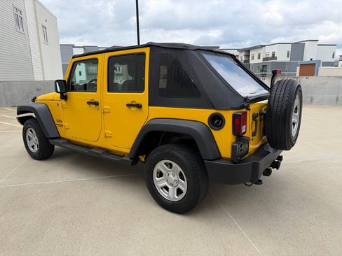 Used 2011 Jeep Wrangler Unlimited Sport AWD/4WD image 5