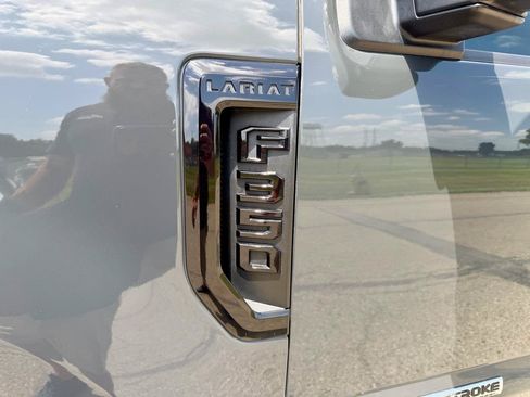 Used 2021 Ford F350 Lariat AWD/4WD image 14