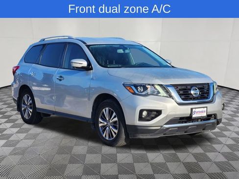 Used 2019 Nissan Pathfinder SL FWD image 3