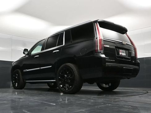 Used 2019 Cadillac Escalade Luxury AWD/4WD image 68
