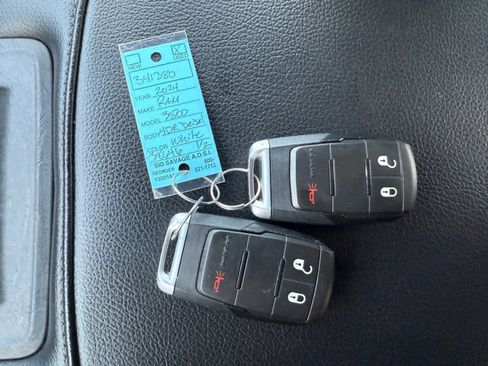 Used 2024 RAM 3500 Big Horn image 40