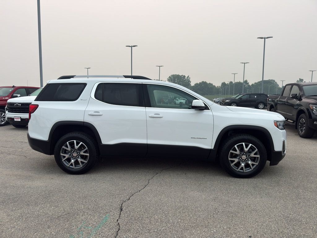 Certified 2023 GMC Acadia SLT w/ LPO, Floor Liner Package AWD/4WD image 4