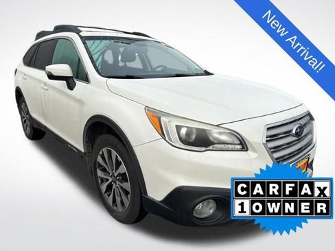 Used 2015 Subaru Outback 2.5i Limited image 1