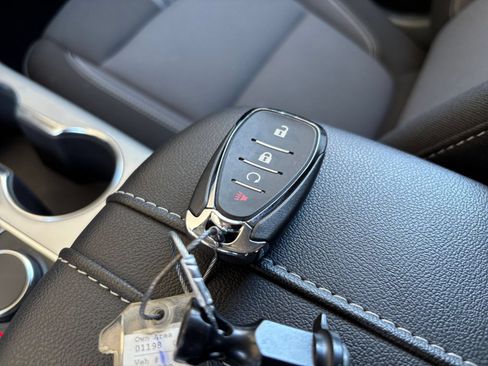 Used 2026 Chevrolet Blazer LT FWD image 25