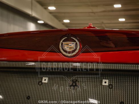 Used 2005 Cadillac XLR RWD image 60