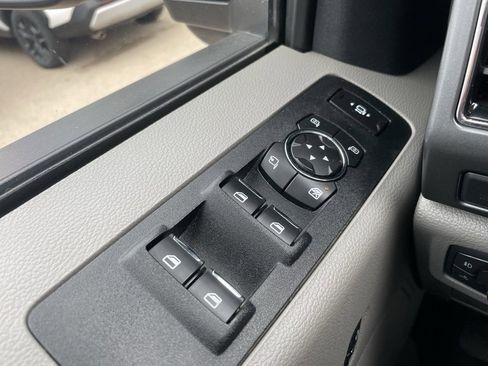 Used 2020 Ford F250 XLT w/ XLT Premium Package image 25