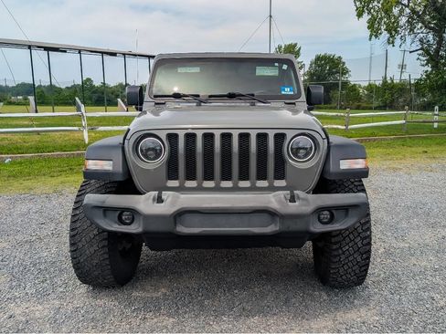 Used 2018 Jeep Wrangler Unlimited Sport S AWD/4WD image 2