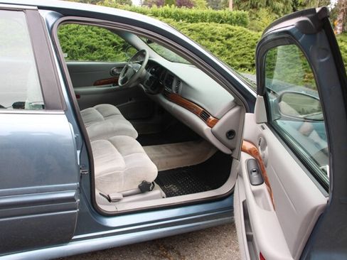 Used 2001 Buick Le Sabre Custom w/ Luxury Pkg FWD image 13