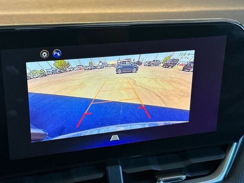 Used 2025 Chevrolet Equinox LT AWD/4WD image 20