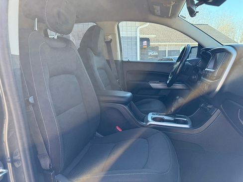 Used 2016 Chevrolet Colorado LT w/ LT Convenience Package image 11