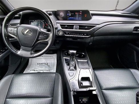 Used 2021 Lexus UX 200 w/ Accessory Package (Z2) image 12