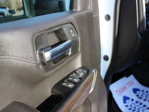 Used 2022 Chevrolet Silverado 2500 LT w/ Fleet Comfort Package image 4