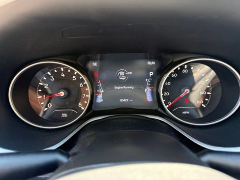 Used 2019 Jeep Compass Limited AWD/4WD image 9