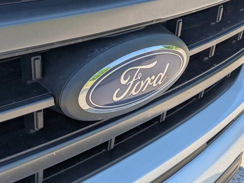 Used 2022 Ford F150 Lariat AWD/4WD image 4