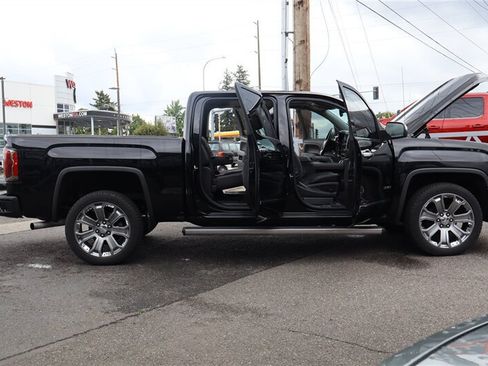 Used 2017 GMC Sierra 1500 Denali w/ Denali Ultimate Package AWD/4WD image 38