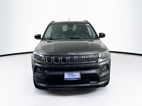 Used 2022 Jeep Compass Latitude w/ Convenience Group AWD/4WD image 2