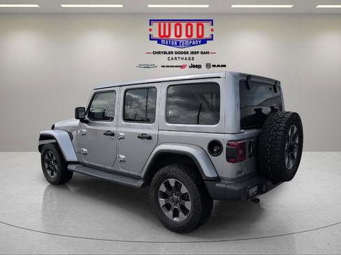 Used 2018 Jeep Wrangler Unlimited Sahara image 5