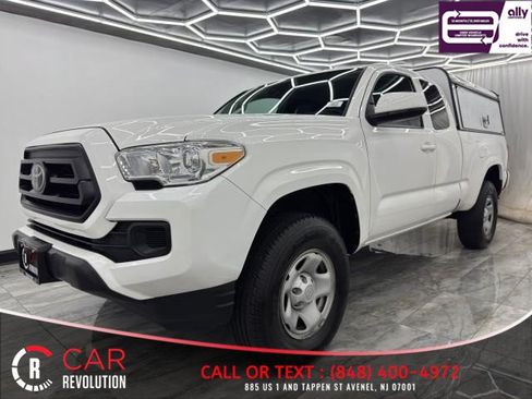 Used 2021 Toyota Tacoma SR RWD image 3
