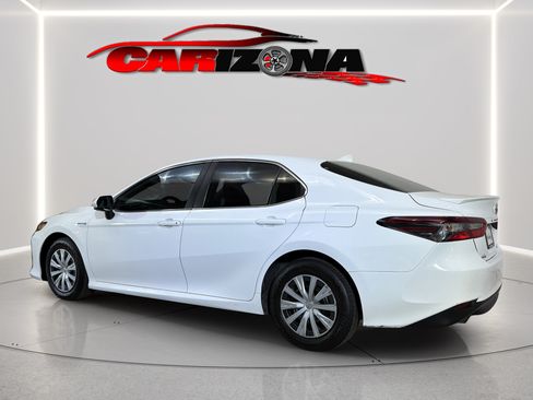 Used 2021 Toyota Camry LE FWD image 9