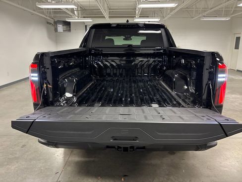 New 2026 GMC Sierra EV Elevation image 17