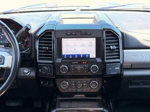 Used 2021 Ford F250 Lariat AWD/4WD image 27
