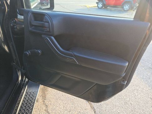 Used 2013 Jeep Wrangler Sport image 27