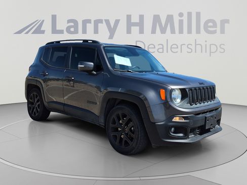 Used 2017 Jeep Renegade Altitude FWD image 7