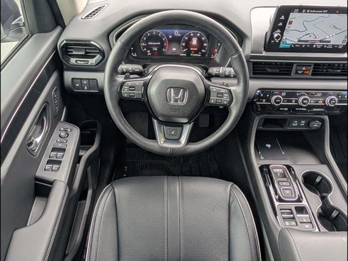 Certified 2024 Honda Pilot Elite image 8