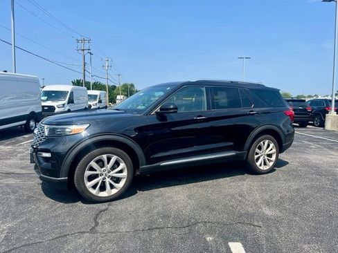 Used 2024 Ford Explorer Platinum w/ Technology Package AWD/4WD image 7