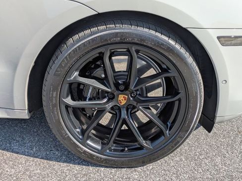 Used 2025 Porsche Macan GTS image 12