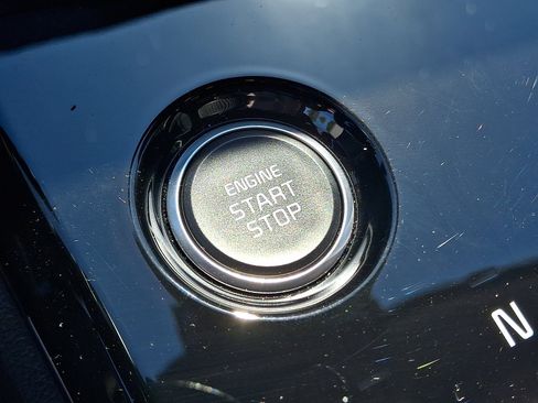 Used 2023 Kia Sportage EX AWD/4WD image 24