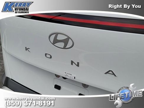 New 2026 Hyundai Kona SEL Premium image 8