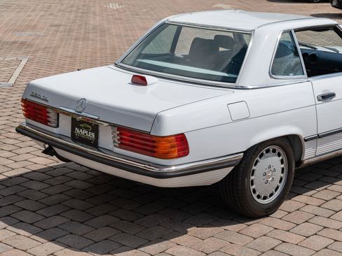Used 1987 Mercedes-Benz 560 SL image 28