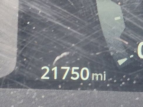 Certified 2025 Toyota Tacoma SR5 image 27