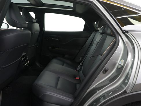 Used 2026 Toyota Crown Limited w/ Advanced Technology Package image 16