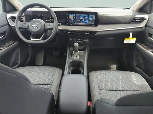 New 2026 Nissan Kicks SV w/ SV Premium Package FWD image 19