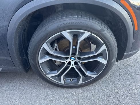 Certified 2024 BMW X5 sDrive40i w/ Premium Package image 3