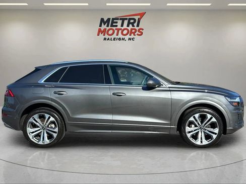 Used 2021 Audi Q8 Prestige image 4