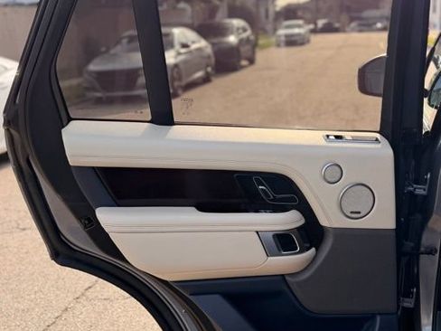 Used 2019 Land Rover Range Rover HSE AWD/4WD image 17
