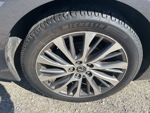 Used 2019 Lexus ES 350 w/ Premium Package FWD image 10