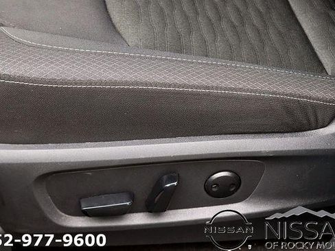 Certified 2025 Nissan Pathfinder SV AWD/4WD image 16