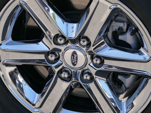 Used 2025 Ford F150 XLT w/ Equipment Group 301A Standard image 12