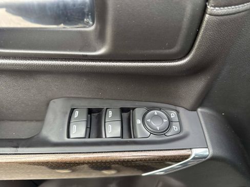 Used 2019 Chevrolet Silverado 1500 RST image 19