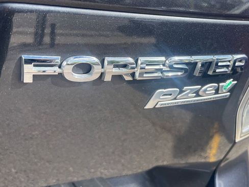 Used 2017 Subaru Forester 2.5i Limited w/ Popular Package #2 AWD/4WD image 25