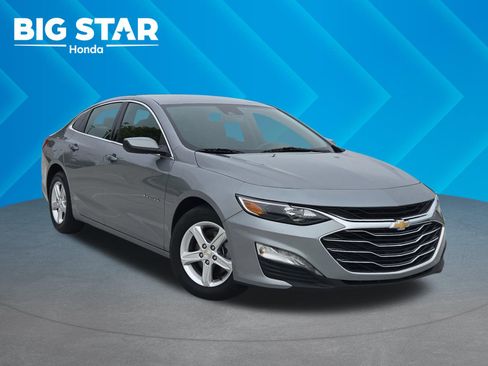 Used 2024 Chevrolet Malibu LT FWD image 1
