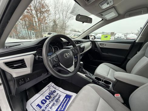 Used 2014 Toyota Corolla LE image 10