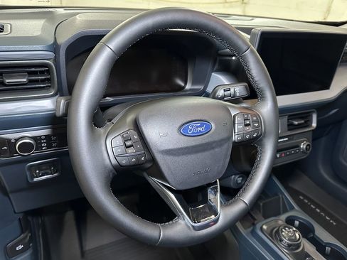 New 2025 Ford Maverick Lariat w/ Black Appearance Package image 21