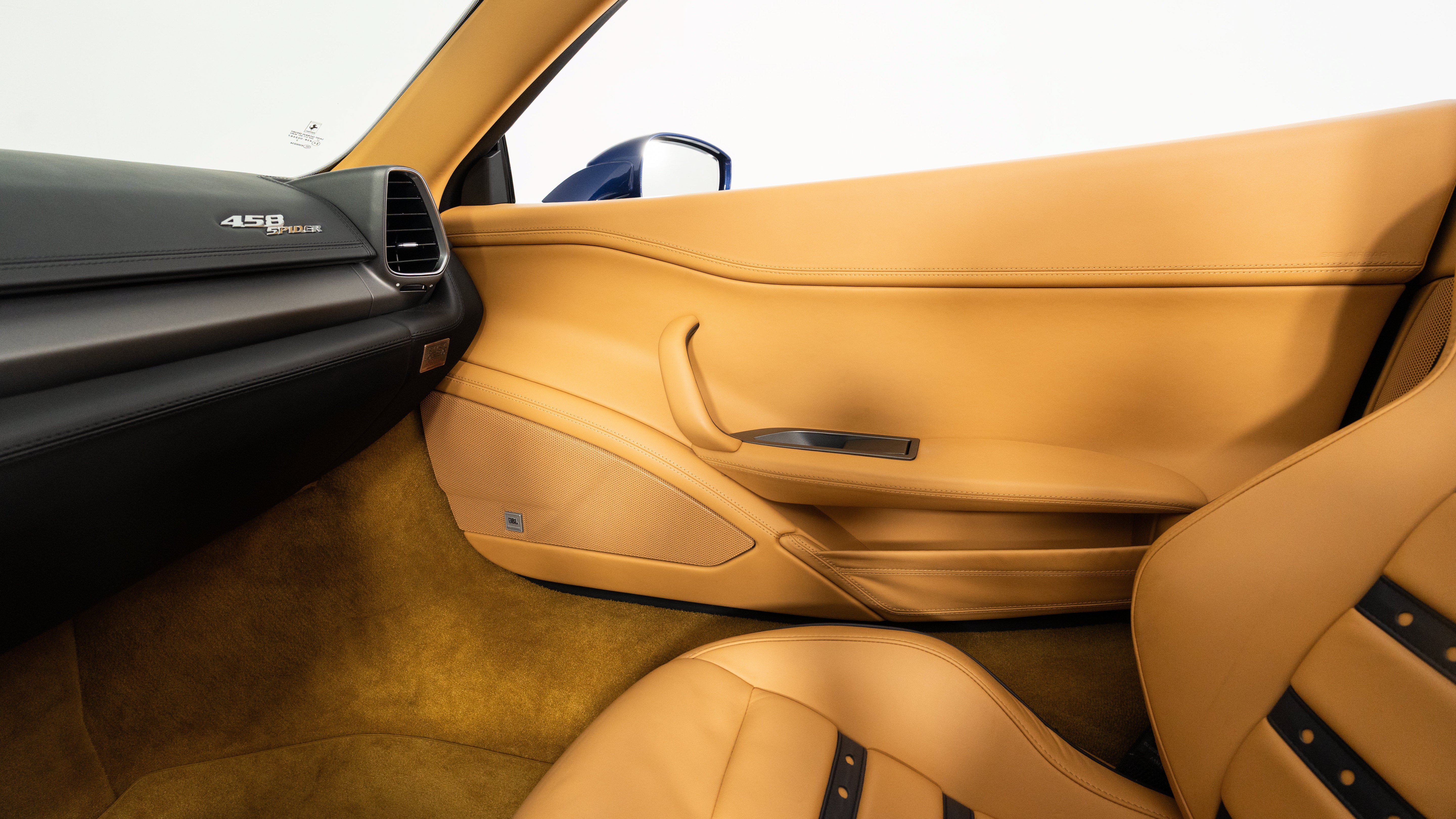 Certified 2013 Ferrari 458 Spider RWD image 43